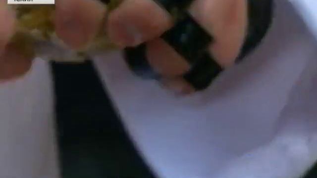 В Чехии состоялся чемпионат по скоростному открыванию устриц смотреть онлайн