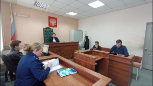 Олигарх в суде предложил прокурору уволиться