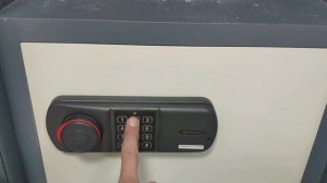 Как открыть сейф diplomat с электронным замком.