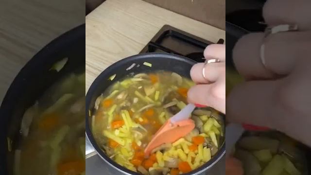 Рецепт самого вкусного грибного супа пюре! ⠀ смотреть онлайн