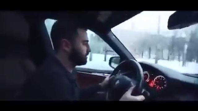 Эта машина создана для унижения нищебродов на дороге