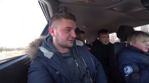 УЧУ МЛАДШЕГО БРАТА ВОДИТЬ МАШИНУ ДЖИП !!!