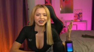Юля Гаврилина случайно сожгла Ѕиску и получила бан?
