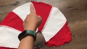 Как сшить новогоднюю подушку конфету.