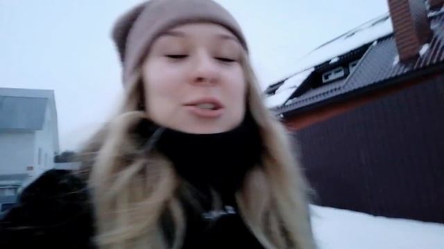 Празднуем Новый год с семьей | подарочки, Дед Мороз на минималках смотреть онлайн