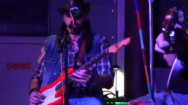 Васко Кръпката - Нека бъде светлина смотреть онлайн