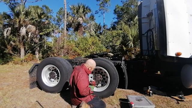 096 У Юры. Возд кран, RV trailer, съем оси и подшипника, запресовка внешней обоймы смотреть онлайн