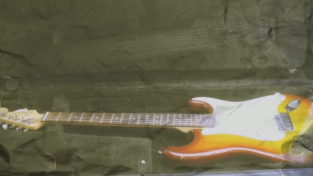 Fender Stratocaster Electric Guitar смотреть онлайн