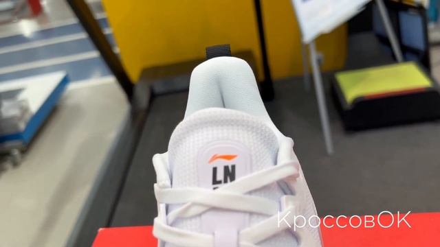 LI NING Yueying Element Обзор