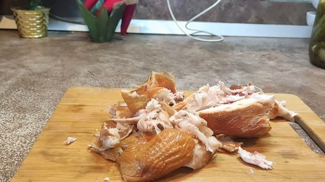 Очень вкусный Салат Хризантема на Праздничный Стол! Простой рецепт с Чипсами...