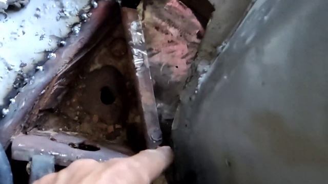 ВАЗ-2114# оторвало балку! обзор работы любителя сварки заклепками))) смотреть онлайн