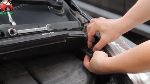 Установка упоров / амортизаторов капота на Peugeot 5008 1 gen. в Украине (http://upora.net)