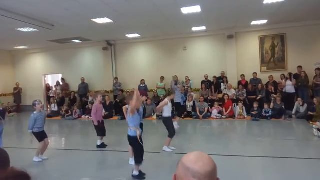 Танец "Разбойники", подготовительное отделение НГХУ, младшая группа мальчиков смотреть онлайн