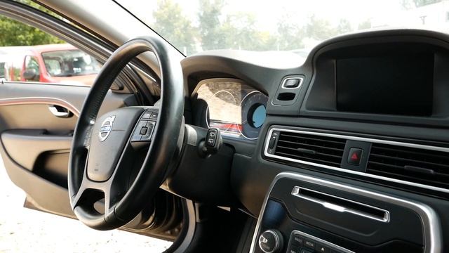 Niedocenione Volvo (V70 D3) смотреть онлайн