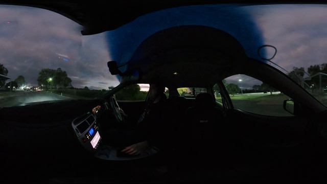 ?VR 360° Mitsubishi Magna Ralliart Quarter Mile Run - 3.5L V6 6G74 180kW / 240hp Willowbank Raceway смотреть онлайн