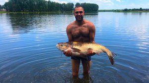 Монстр на удочку. Рыбалка , ловим толстолобика в Курске 20.06.2019