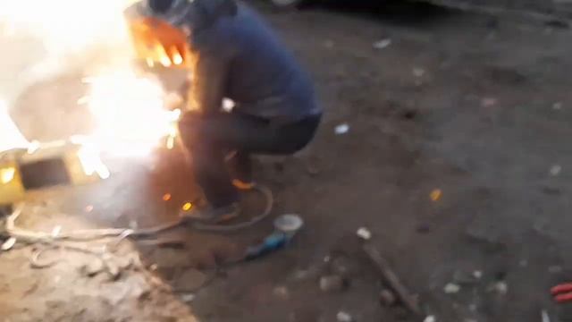 2500 м.ч. Ремонт ковша на Экскаваторе. #машинистэкскаватора смотреть онлайн