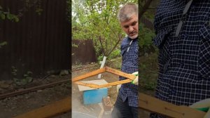 Чистим пчелиные рамки от прополиса и воска для дальнейшего использования ???