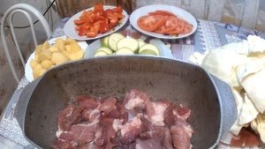 Готовлю очень, очень вкусное овощное рагу с мясом