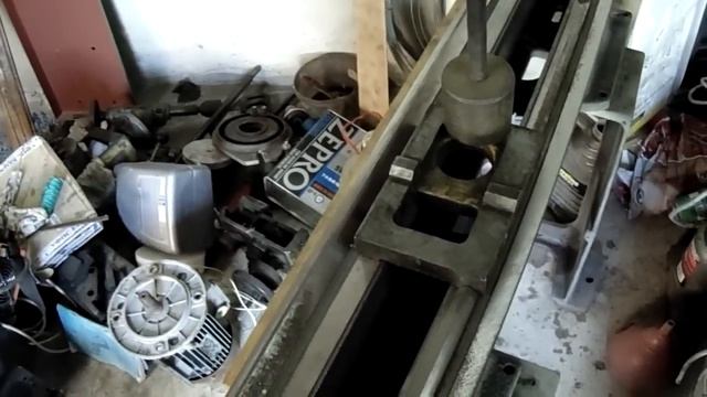 ТВ-4-7-9 (школьник).Мнение  мастера  завода-Шабрение  станины  токарного  станка.
