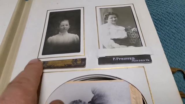 Старинный альбом. Размещаю свою коллекцию фото. смотреть онлайн