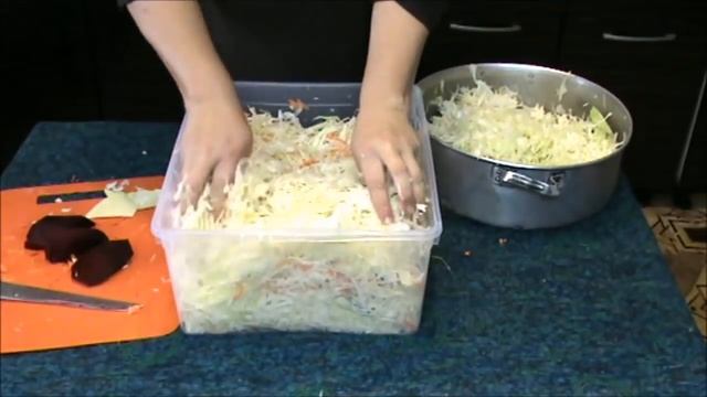 Королева кухни Рецепт соленой капусты пелюстки со свеклой. Готовлю обед, хвастаюсь  сыром и  мацони