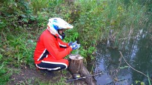 ПАПА или ТИША?Tisha and DADY ride motorcycles and stuck in the ground.