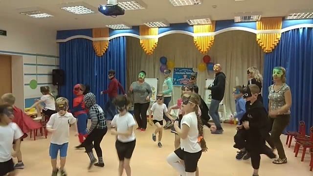 Семейный праздник супергерои против простуды - гр. Радуга смотреть онлайн