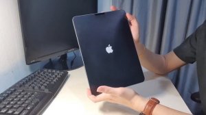 iPad Air 4 Sky Blue Unboxing and accessories