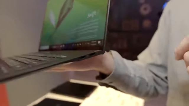 Acer Swift 7 2019 Smaller and clickier смотреть онлайн