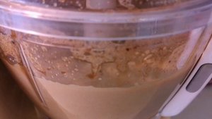 Только ледяная вода, сахар и растворимый кофе. КОФЕЙНЫЙ КРЕМ!