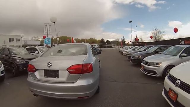 2014 Jetta Trendline plus - 7J012AZ *Low Km's* смотреть онлайн