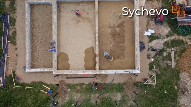 ПОЛЫ ПО ГРУНТУ ВНУТРИ ЛЕНТОЧНОГО ФУНДАМЕНТА. ТЕРРАСА НА ВИНТОВЫХ СВАЯХ