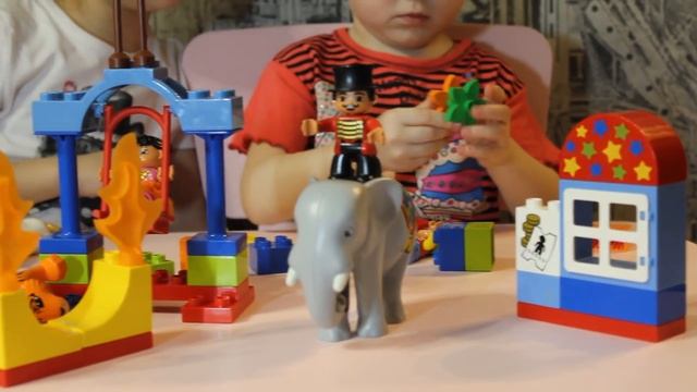 Конструктор Лего Дупло Цирк Играем в Lego duplo set 10504 Circus смотреть онлайн
