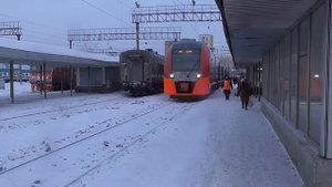 Ласточка ютуб и другие Свердловские электрички 2017 год