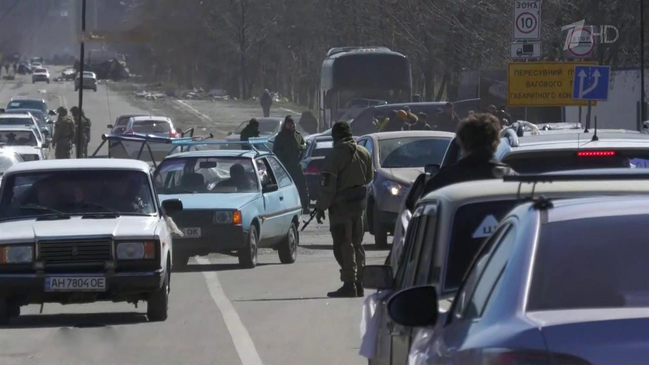 В Мариуполе силами Минобороны РФ продолжается сист... эвакуации мирных жителей и иностранных граждан