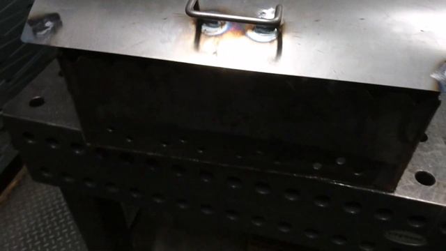 Шашлычница из металлолома смотреть онлайн