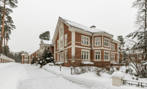 3-этажный коттедж в аренду, 1 645 м² (ID 45918)