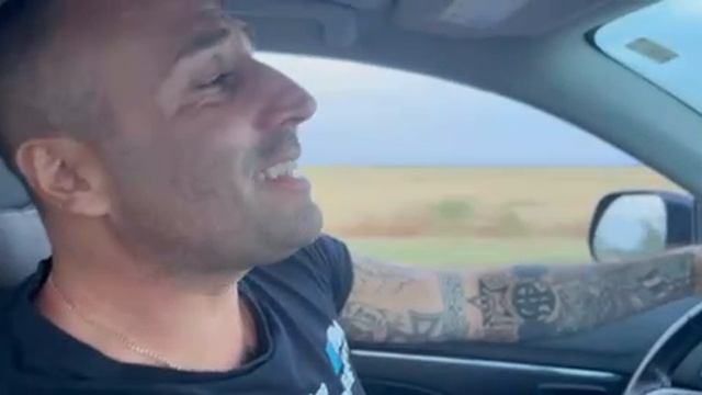 Итальянец поёт!