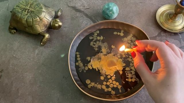 ЧТО СКОРО ВОЙДЁТ В ВАШУ ЖИЗНЬ?  ОТЛИВКА НА ВОСКЕ