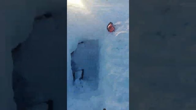 Изба под метровым слоем снега. Ловозеро. смотреть онлайн