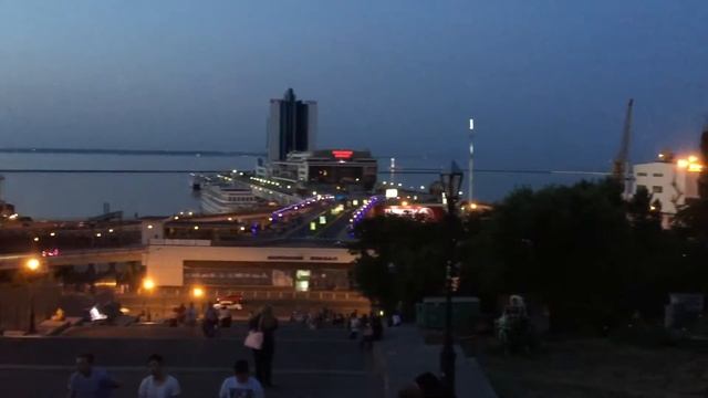 Одесса, Потемкинская лестница смотреть онлайн