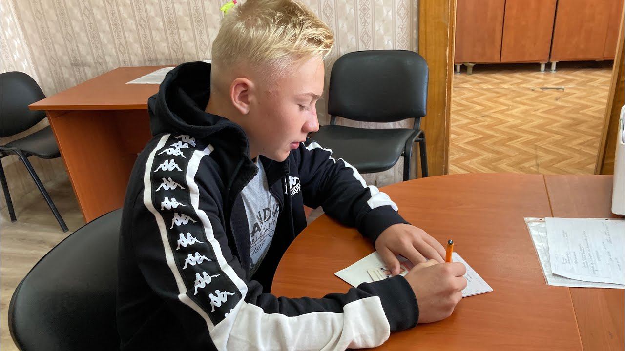 ПОЛУЧИЛИ ПАСПОРТ!/ТАК И НЕ НАШЛИ ЧТО ХОТЕЛИ!/ГАРДЕРОБНАЯ В ПРИХОЖЕЙ/Семья Жуковых смотреть онлайн