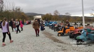 У ДЕМЕРДЖИ.Музей СОВЕТСКОЙ техники: мотоциклы,мопеды,машины вдоль дороги в Лучистом(АЛУШТА) Крым202