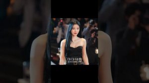 Ким Ю Джон называют новой иконой стиля по этой причине🤩🫣