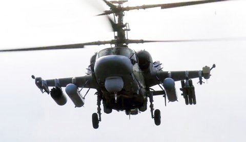 Вертолеты Ка-52 уничтожили колонну ВСУ с малой высоты