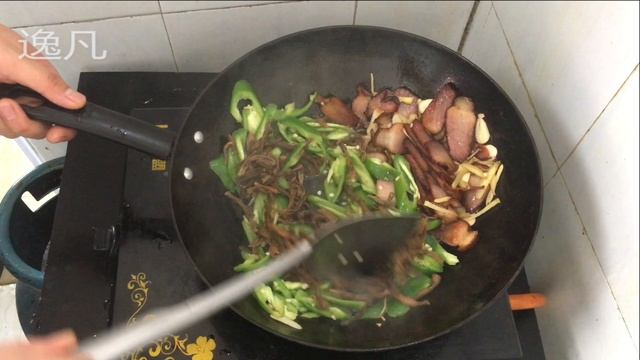 干豆角炒腊肉，谁唱主角都不知道，吃了才知道！