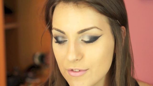 яркий СМОКИ МАКИЯЖ модели Doutzen Kroes из рекламы ELSEVE смотреть онлайн