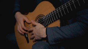 Матиас Дюплесси — «Улан Батор» (исполняет Никита Неделько)