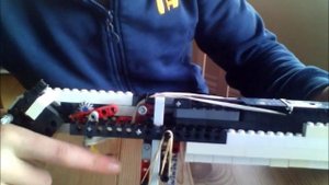lego semi auto rifle (brickshooter)